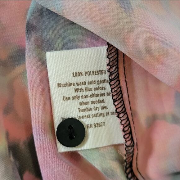 Decree Women's Sheer Floral Button-Down Blouse and Matching Tank Top - Picture 9 of 16